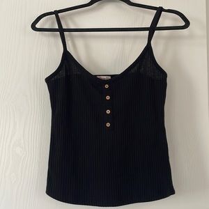 Black top Large fits fitted from small to large